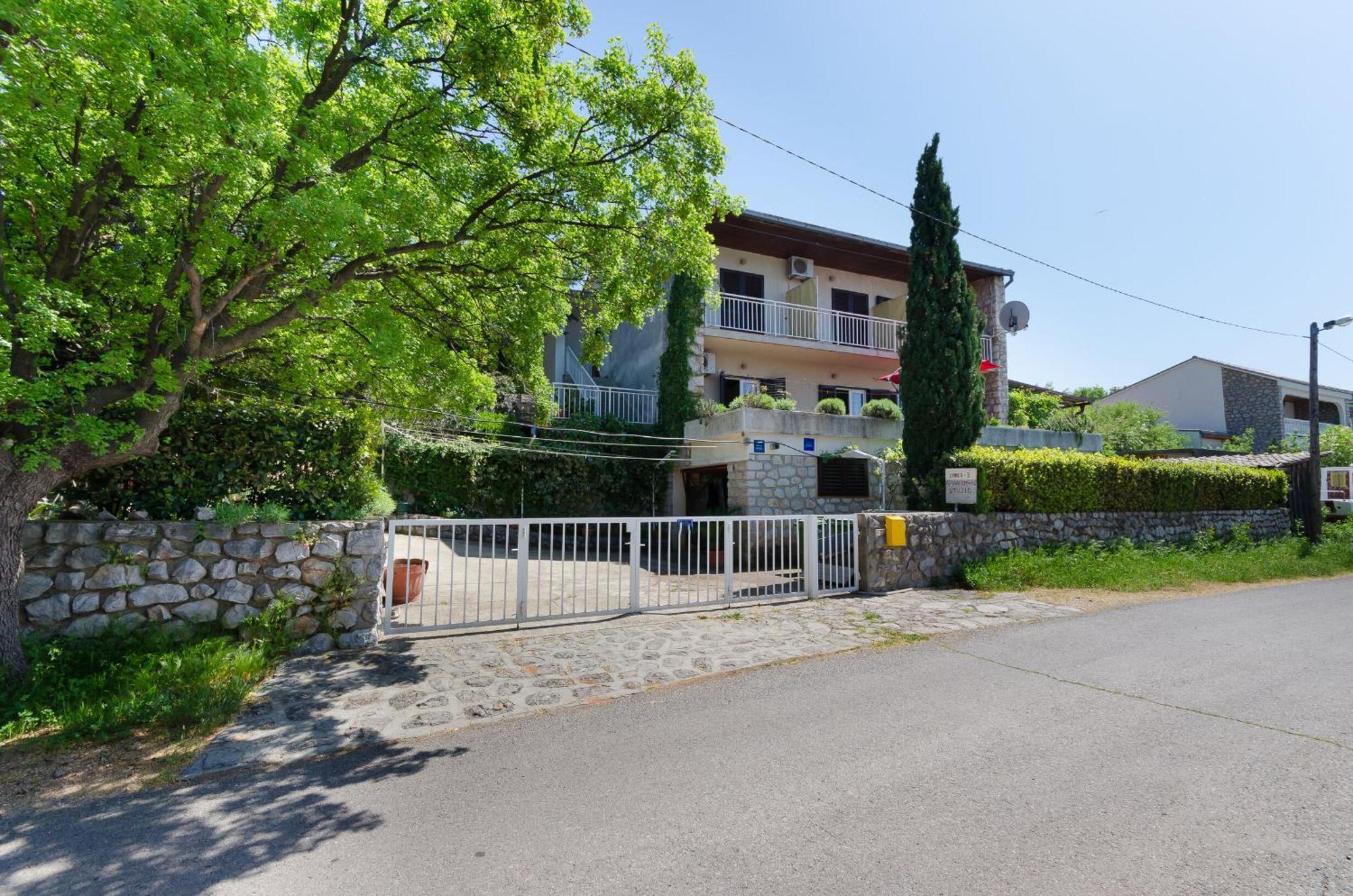 Apartments And Room Luka Klenovica Zewnętrze zdjęcie