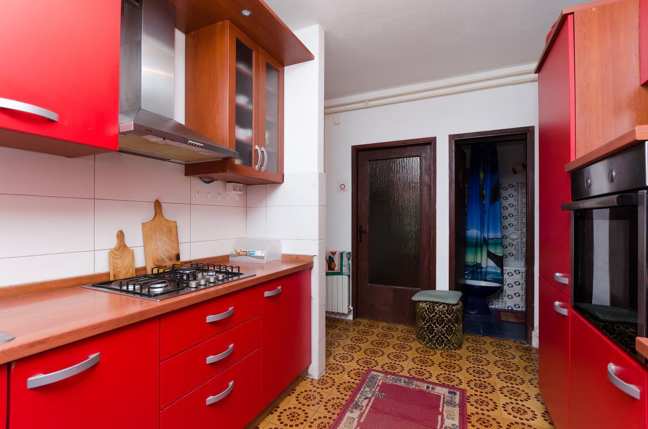 Apartments And Room Luka Klenovica Zewnętrze zdjęcie